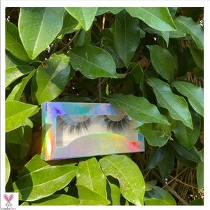 2/$15 Luna Lashes ‘Jupiter’ Vegan Faux Mink 5D Lashes + Free Sticker Pack